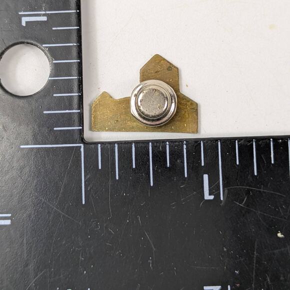 Vintage Taiwan Jioujiou Lodge Enamel Mountain Pin Badge 3505M 3445M Souvenir - Picture 2 of 2